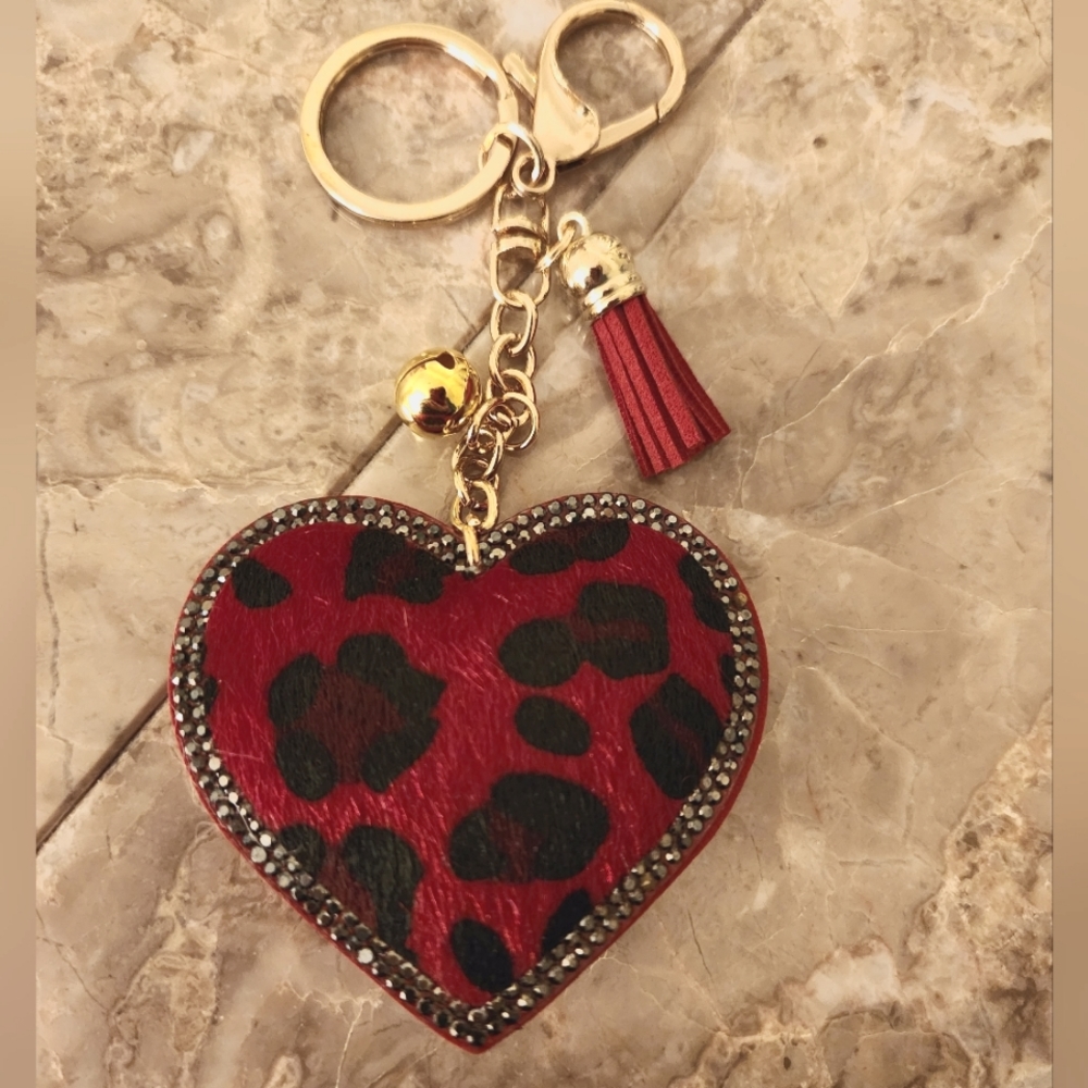 💥SALE💥Leopard Beaded Heart Keychain, New